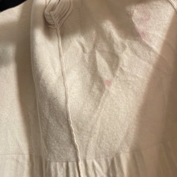 St. John Sweater - Picture 6 of 6